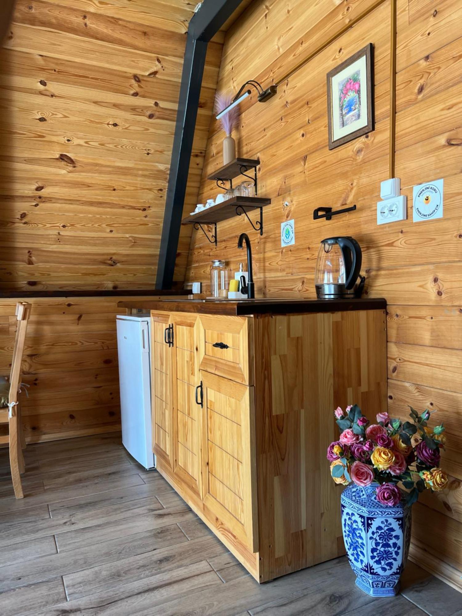 Teona Kartepe Bungalov Екстериор снимка